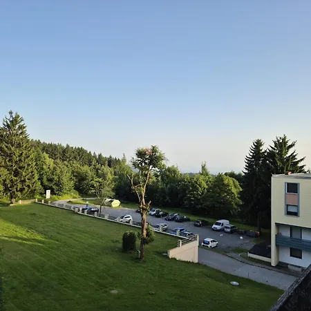 1-zimmer-apartment Mit Balkon, Kostenloser Schwimmbadnutzung Und Blick Ins Gruene Lejlighed *