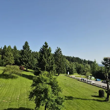 Lejlighed 1-zimmer-apartment Mit Balkon, Kostenloser Schwimmbadnutzung Und Blick Ins Gruene
