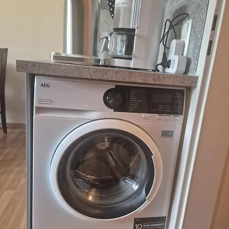 Lejlighed 1-zimmer-apartment Mit Balkon, Kostenloser Schwimmbadnutzung Und Blick Ins Gruene *