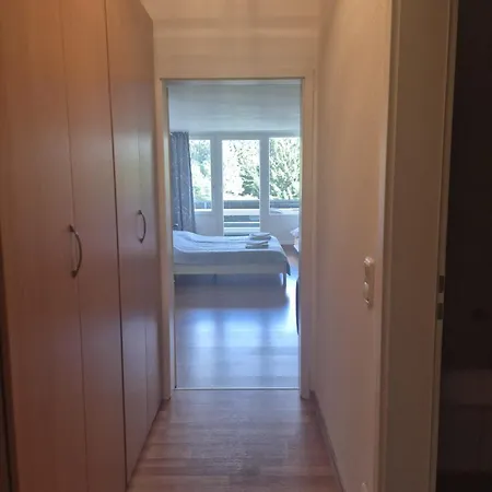1-zimmer-apartment Mit Balkon, Kostenloser Schwimmbadnutzung Und Blick Ins Gruene