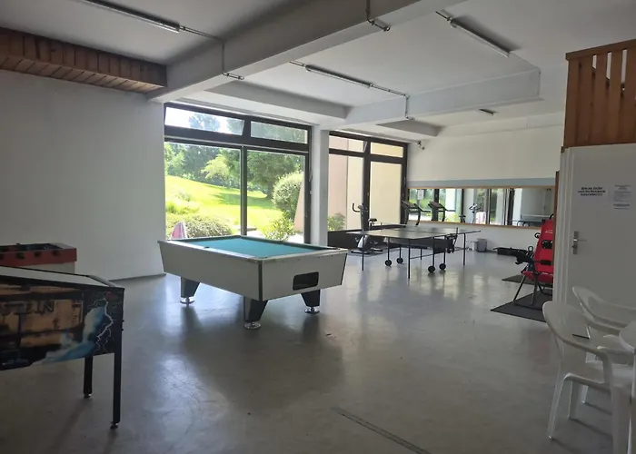 1-zimmer-apartment Mit Balkon, Kostenloser Schwimmbadnutzung Und Blick Ins Gruene ザンクト・エングルマール
