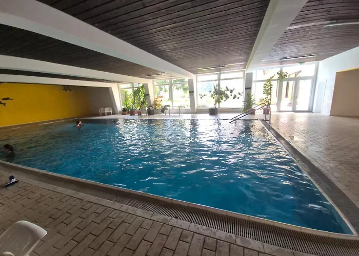 アパート 1-zimmer-apartment Mit Balkon, Kostenloser Schwimmbadnutzung Und Blick Ins Gruene